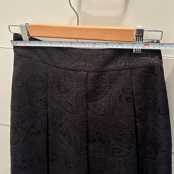 Banana Republic cocktail skirt size 0 - Picture 2 of 6